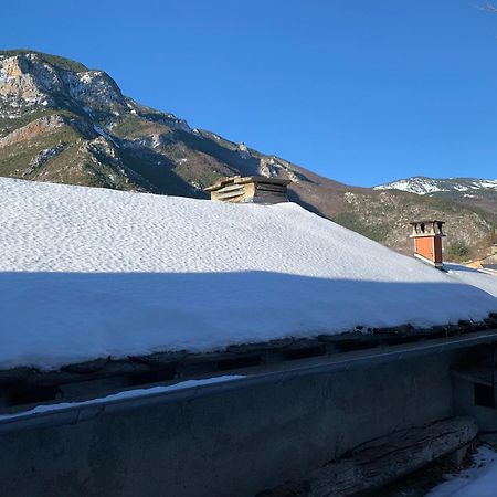 Gite Paisible Au Coeur Des Montagnes A Nohèdes Exterior foto